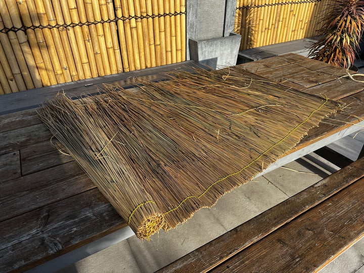 Natural Grass Thatch Roof Roll 300 x 100 cm